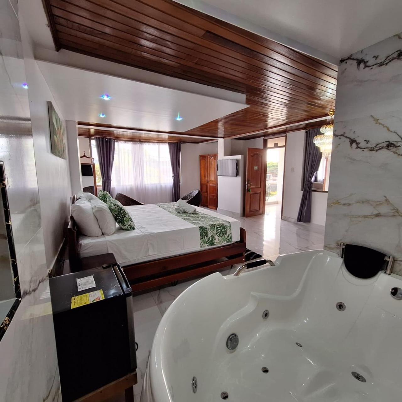 Hotel Yurupary Amazonas Leticia Exterior photo